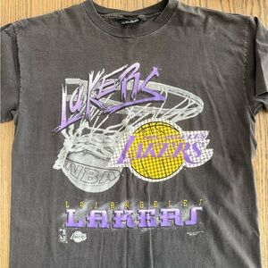 Los Angeles Lakers Graphic T-Shirt